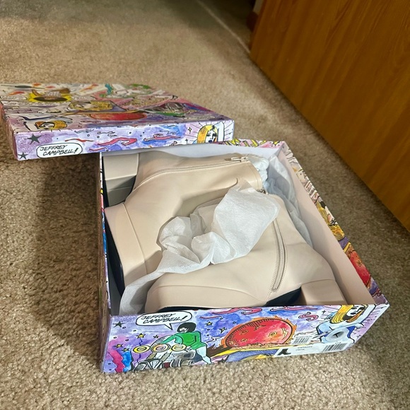 Jeffrey Campbell | Capacity Platform Bootie in Cream, size 8.5 - Picture 4 of 10